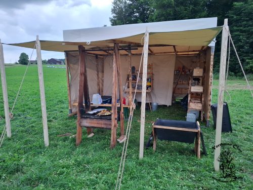 Die Küche steht und das Gemüse ist in der Pfanne