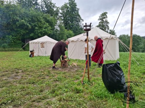 Holz Sägen fürs Feuer