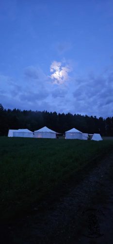 Das Lager im Mondenschein